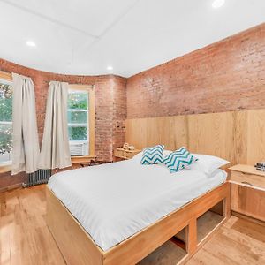 Morris Guest House (Adults Only)